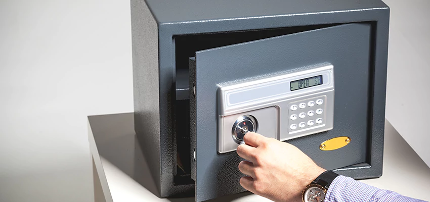 Jewelry Safe Unlocking Service in Las Flores, California
