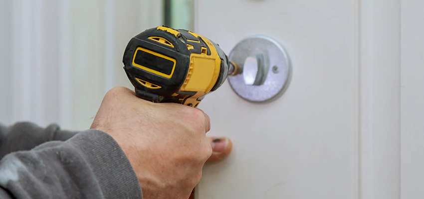 Street Locksmith For Smart Lock Repair in Las Flores, CA