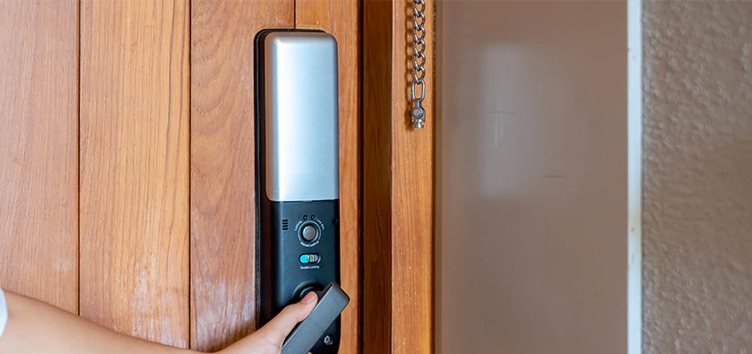 Home Security Electronic Locks Upgrades in Las Flores, CA